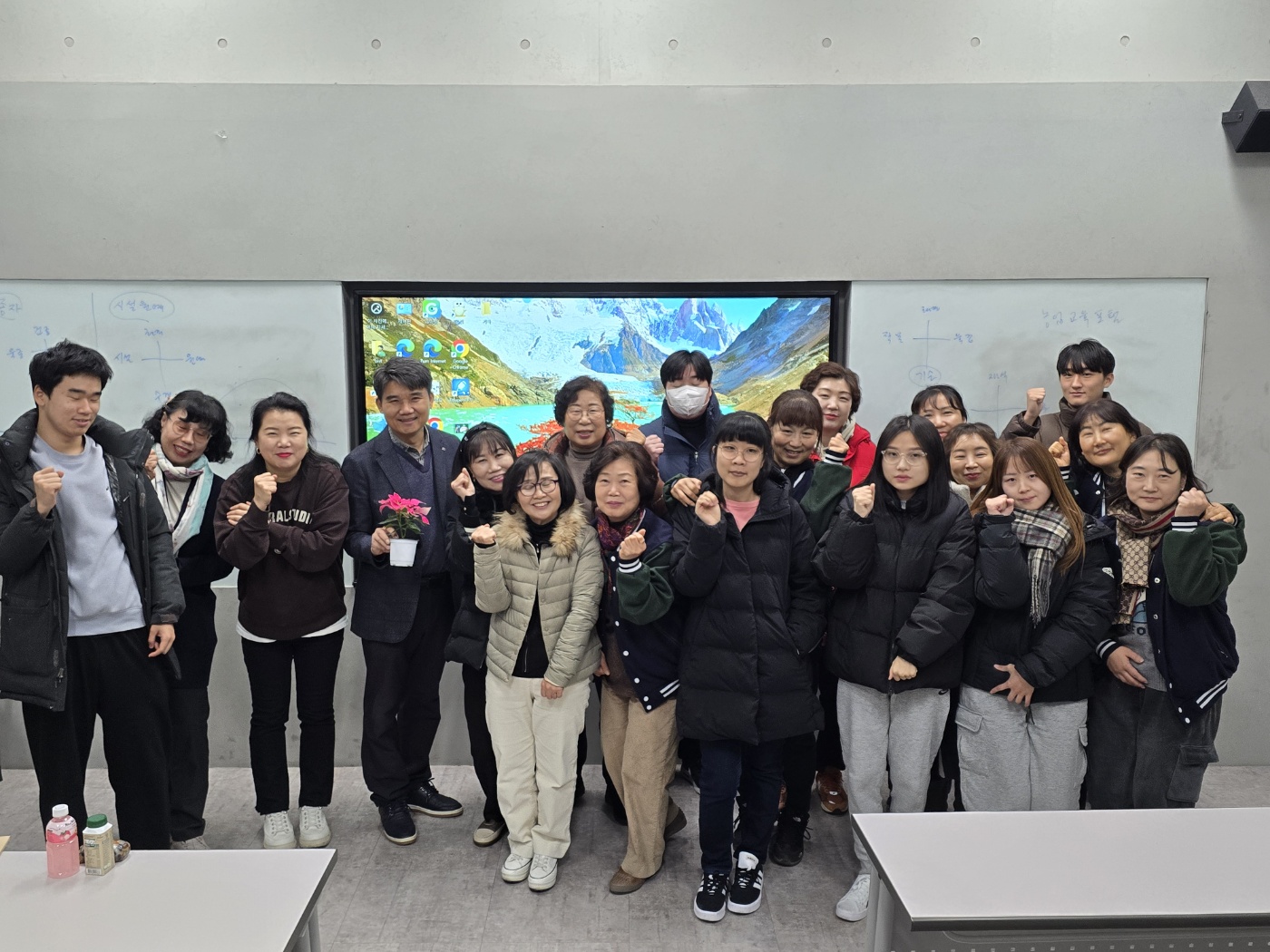 2024년 종강 사진(1학년)