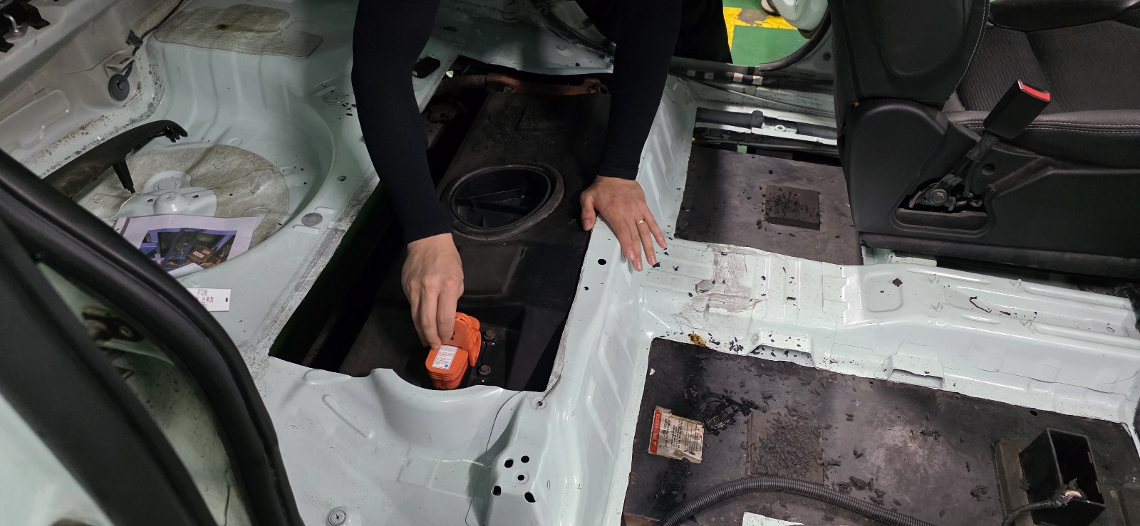 부산과학기술대학교 자동차과 레이 전기차 점검 실습