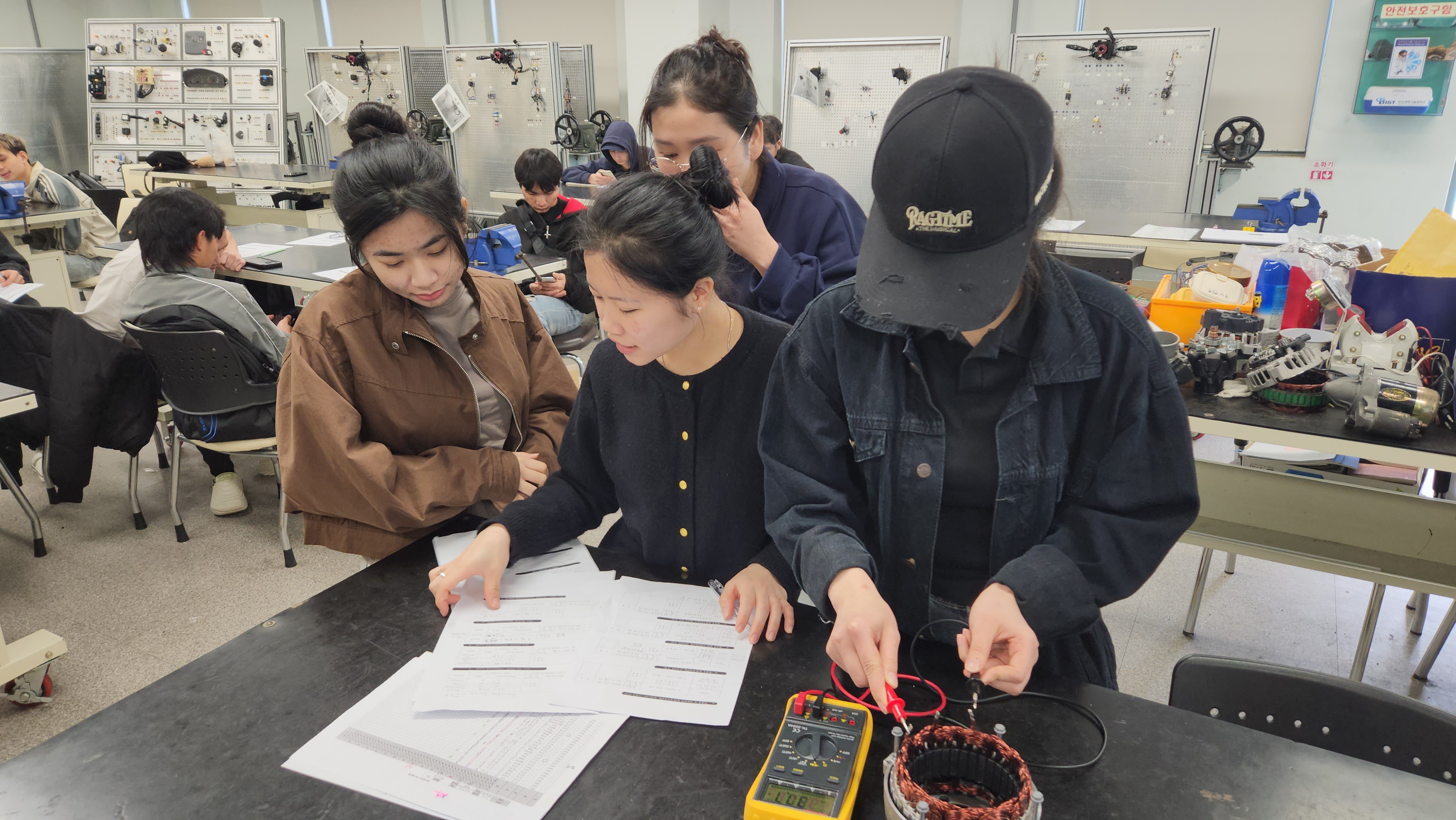 베트남 유학생 후기반 발전기 스테이터 코일 단선 측정