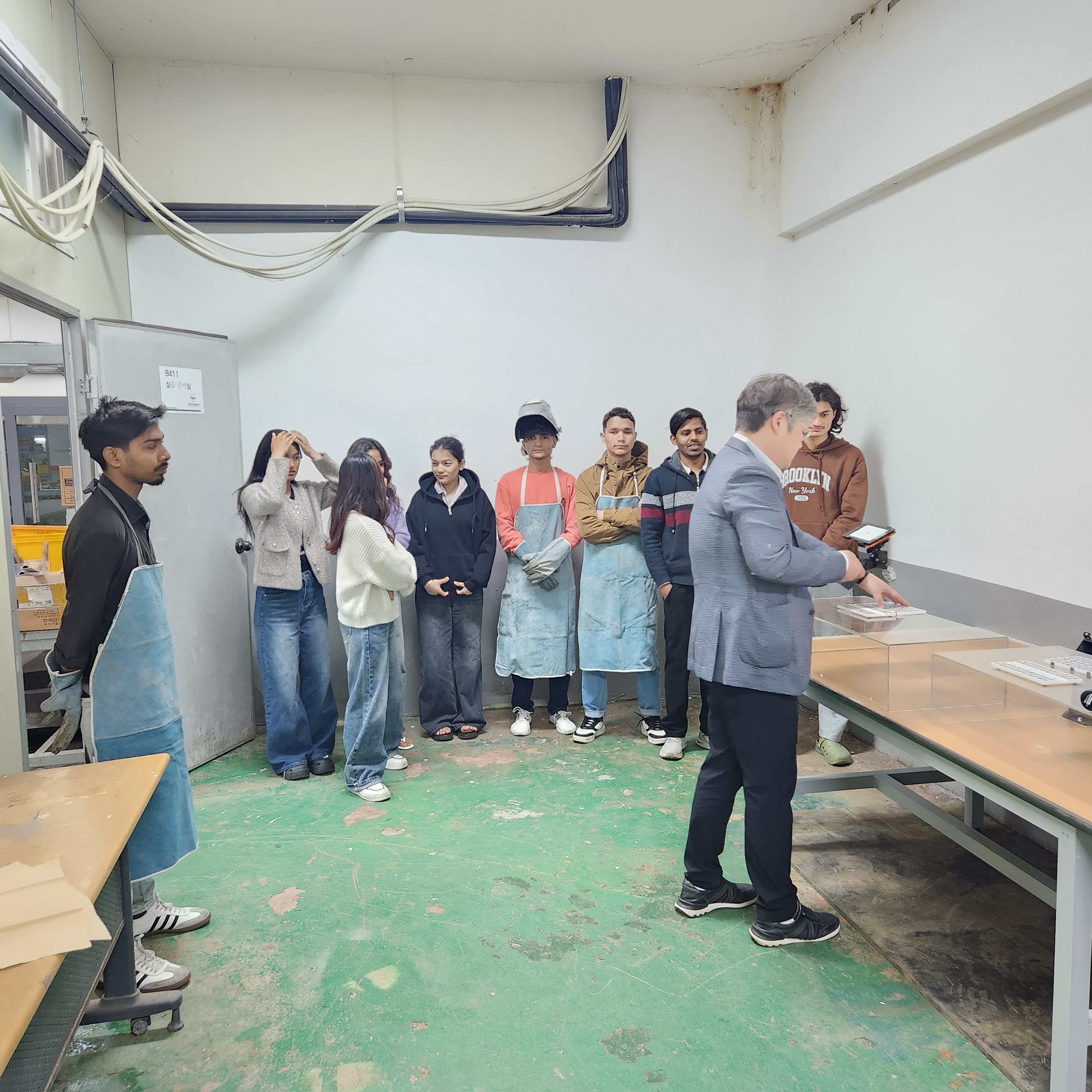 영어트랙 전기반 유학생 STEM AR 가상 용접 시뮬레이터 CO2 실습 1