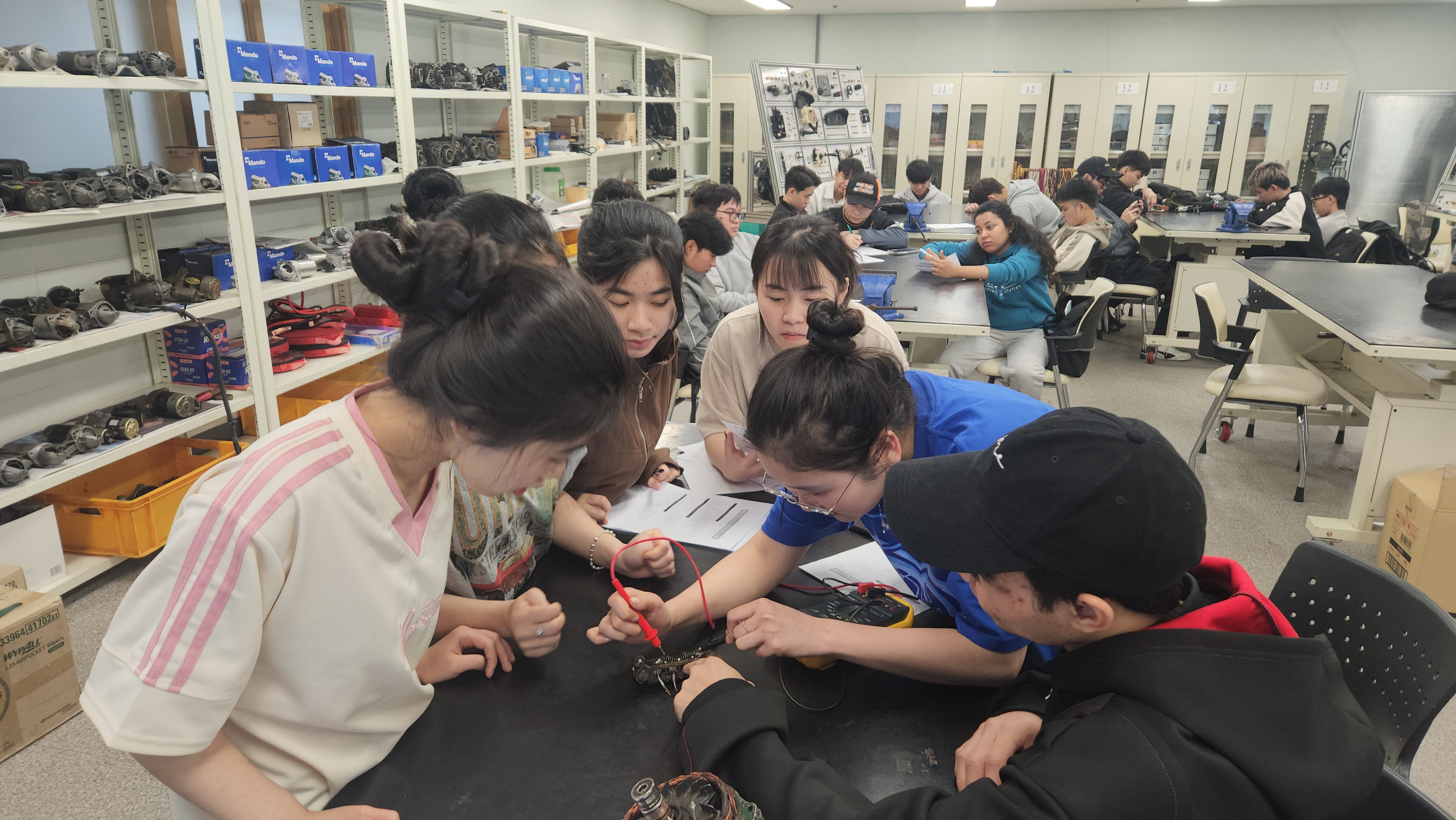 자동차전기장치실습1_베트남유학생_스테이터코일 접지 및 다이오드 점검_2조